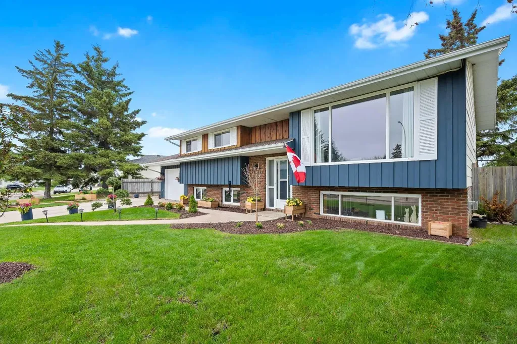 5609 35 Street Lloydminster AB T9V 1S1
