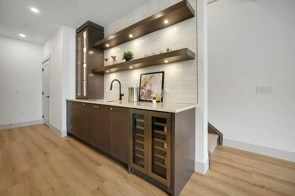 2535 19 Street SW Calgary AB T2T 4X4