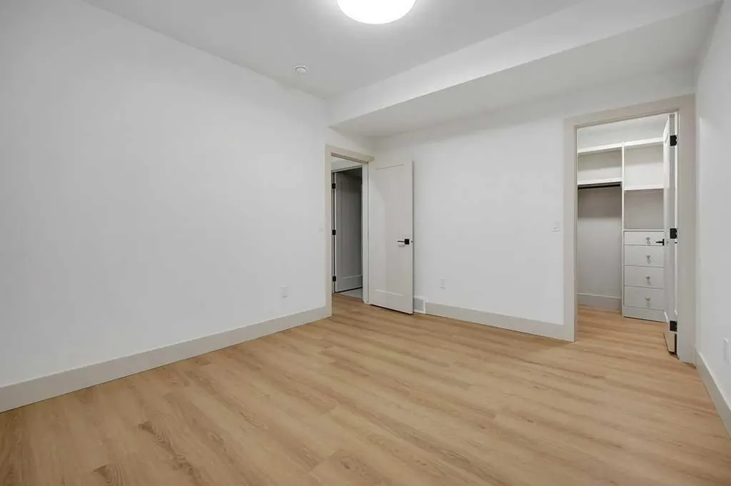2535 19 Street SW Calgary AB T2T 4X4