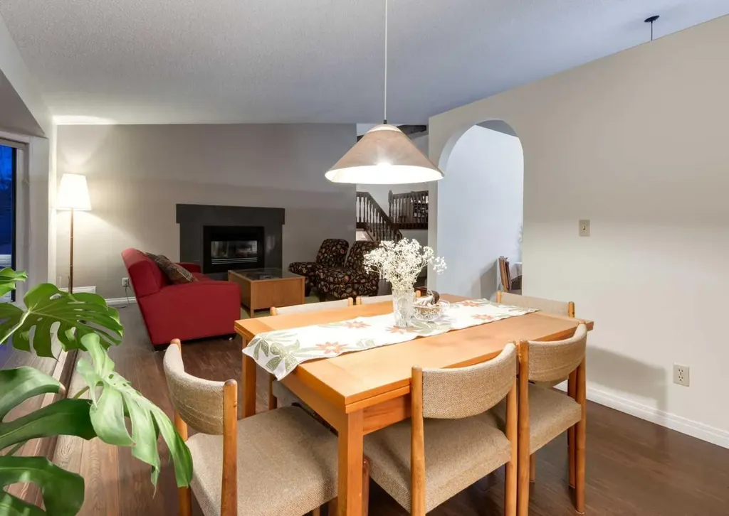 63 Brookpark Crescent SW Calgary AB T2W 2W6