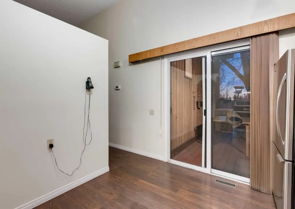 63 Brookpark Crescent SW Calgary AB T2W 2W6