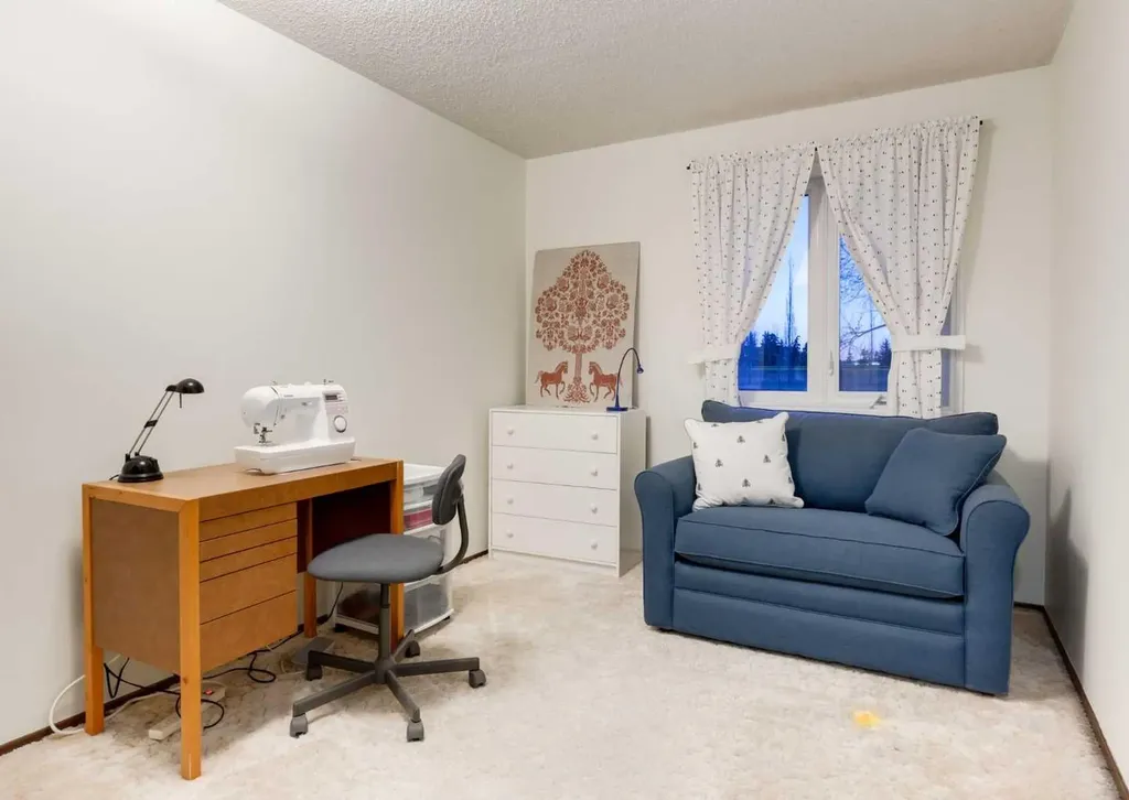 63 Brookpark Crescent SW Calgary AB T2W 2W6