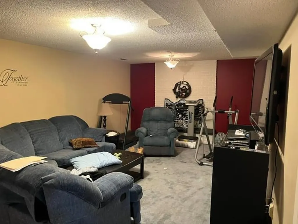 859 2nd Avenue W Cardston AB T0K 0K0