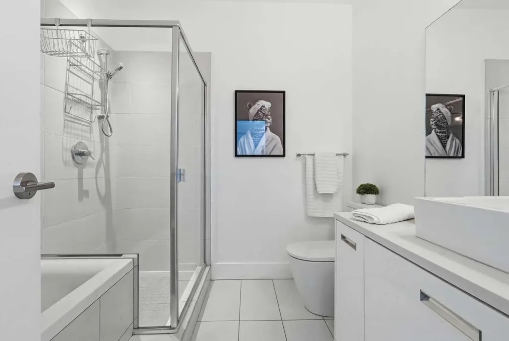 2505 17 Avenue SW Calgary AB T3E7V3