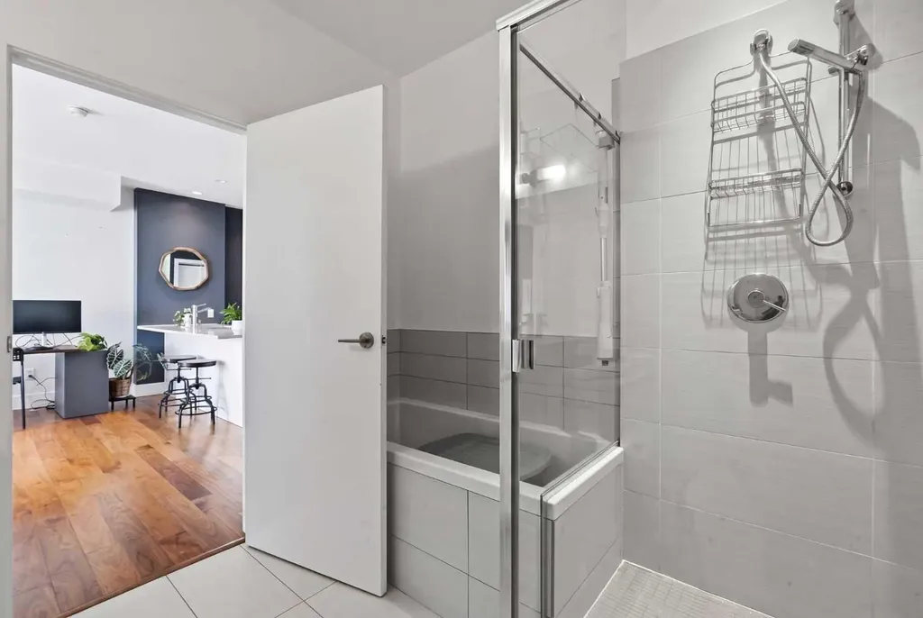 2505 17 Avenue SW Calgary AB T3E7V3