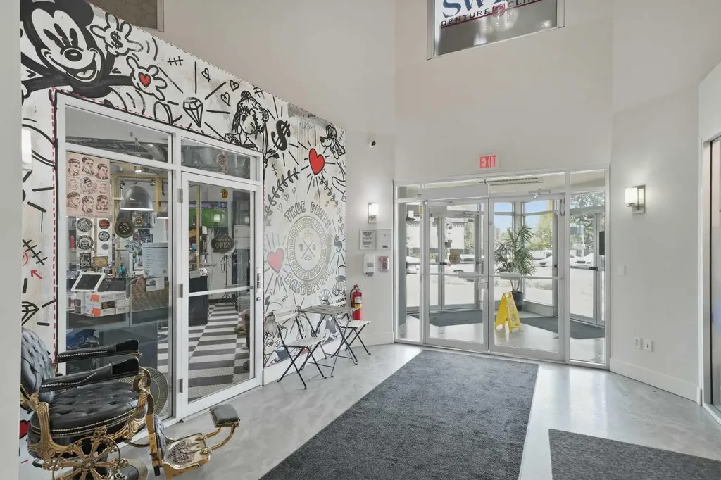 2505 17 Avenue SW Calgary AB T3E7V3