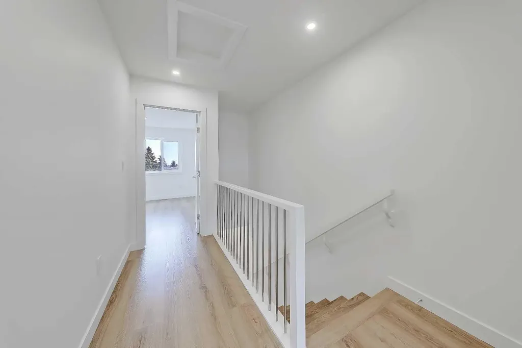3550 45 Street SW Calgary AB T3E 3V2