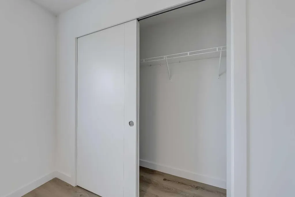 3550 45 Street SW Calgary AB T3E 3V2