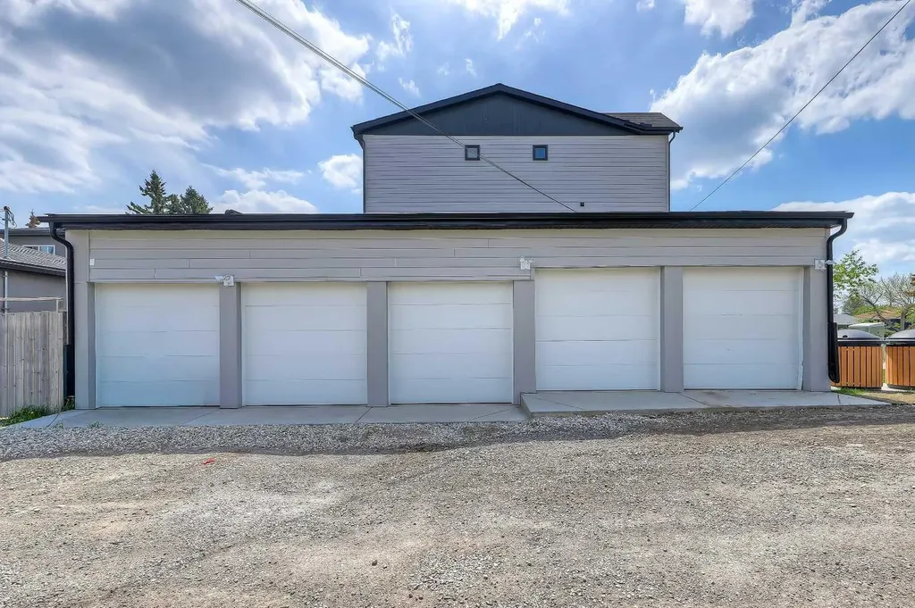 3550 45 Street SW Calgary AB T3E 3V2