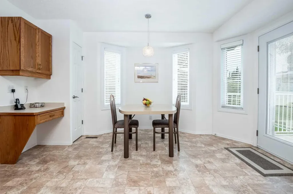 601 Riverside Drive NW High River AB T1V 1S8