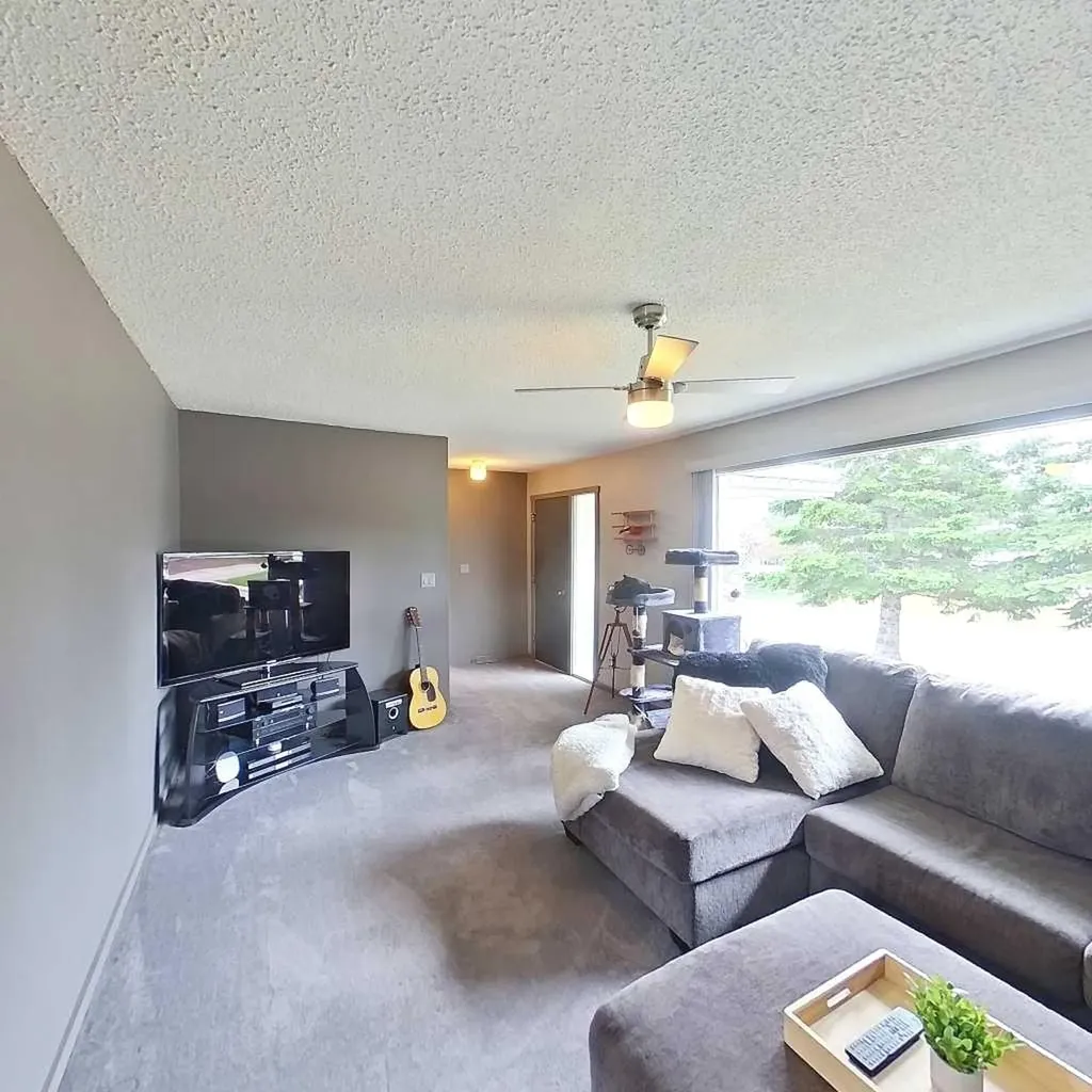 32 Beaver Drive Whitecourt AB T7S1G4