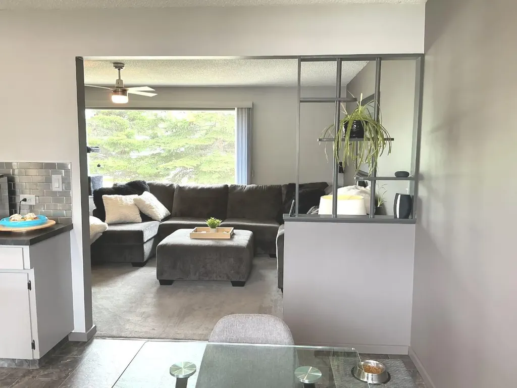 32 Beaver Drive Whitecourt AB T7S1G4
