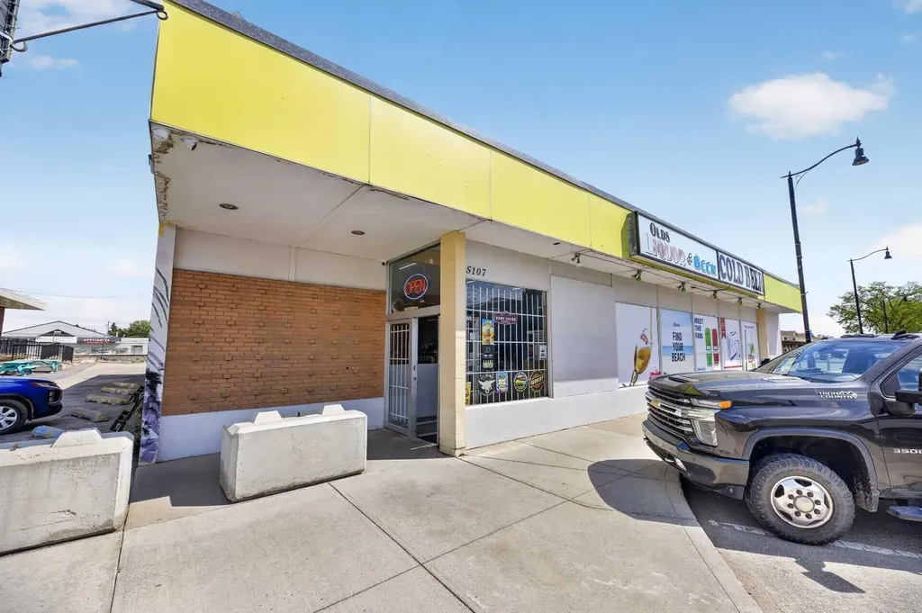 5107 50 Avenue Olds AB T4H1S4