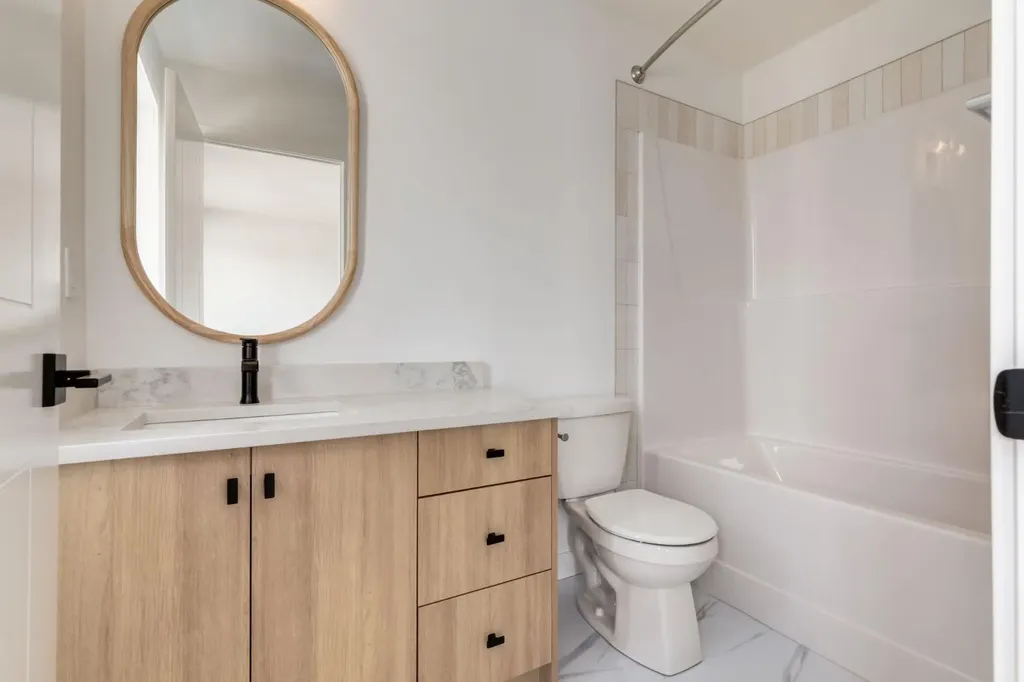 218 Sora Gardens SE Calgary AB T3S 0M1