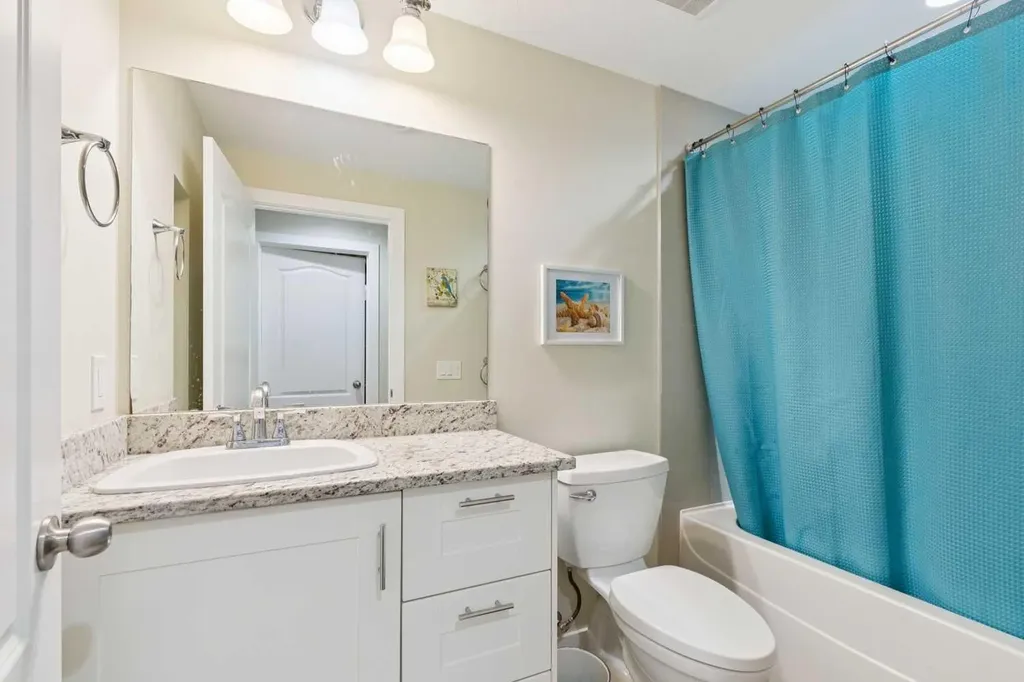23 Tuscarora Close NW Calgary AB T3L 2B7