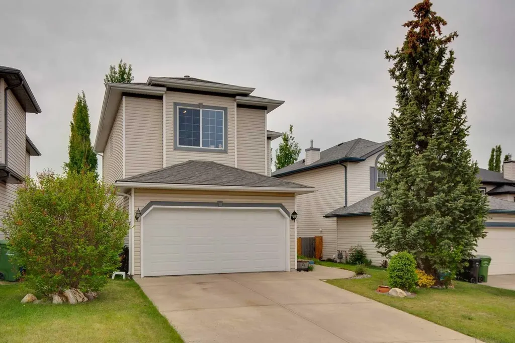 23 Tuscarora Close NW Calgary AB T3L 2B7