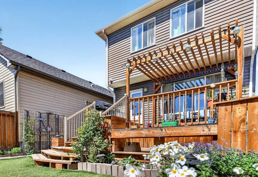 190 Cranford Common SE Calgary AB T3M 1V4