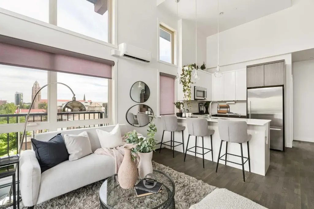 305 18 Avenue SW Calgary AB T2S 3H1