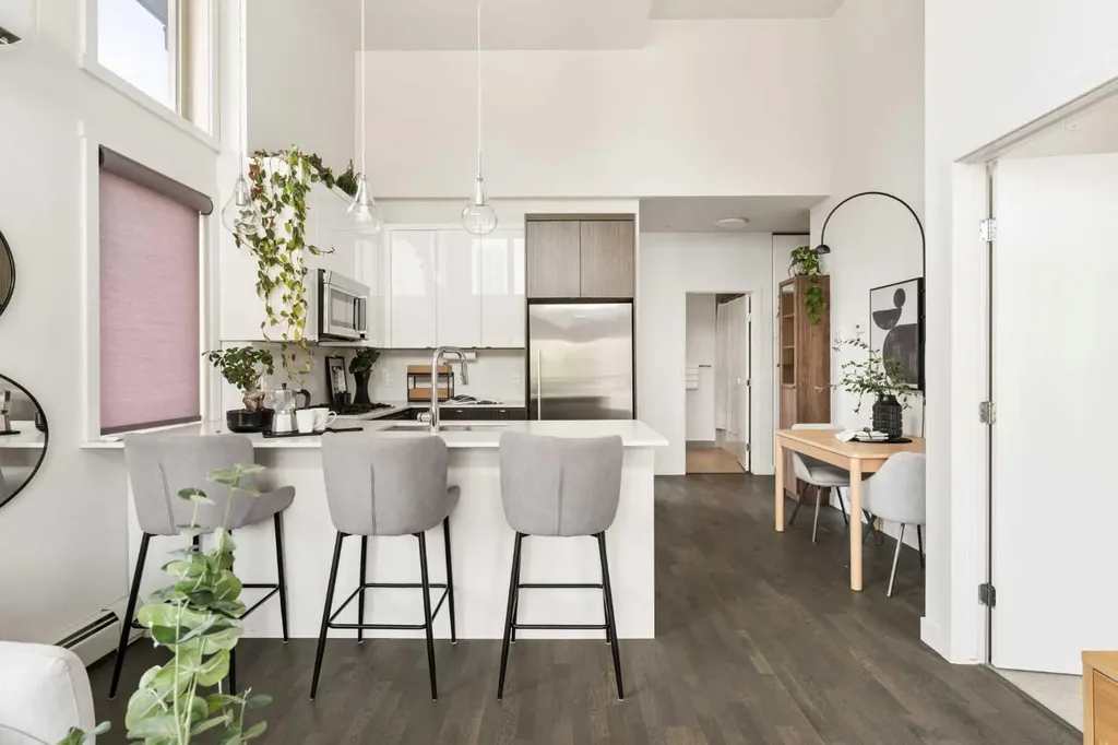 305 18 Avenue SW Calgary AB T2S 3H1