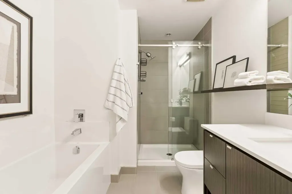 305 18 Avenue SW Calgary AB T2S 3H1