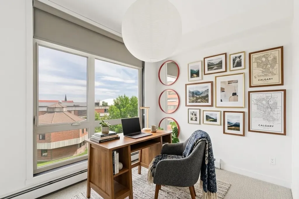 305 18 Avenue SW Calgary AB T2S 3H1
