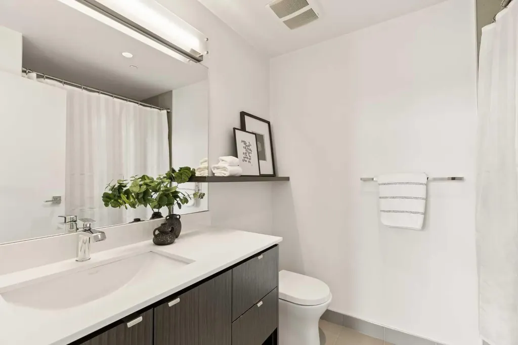 305 18 Avenue SW Calgary AB T2S 3H1