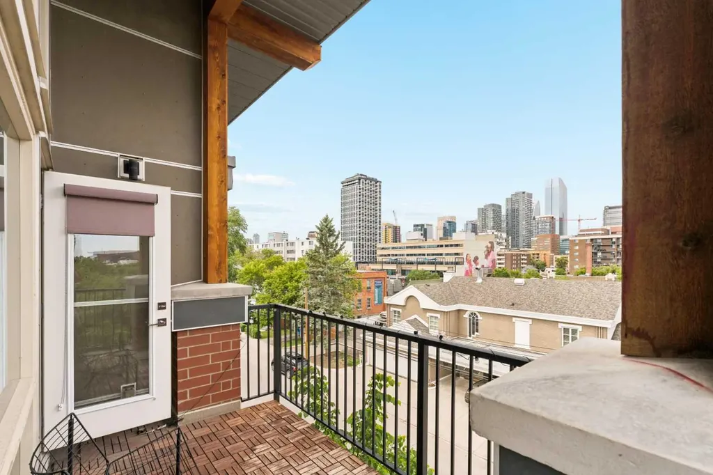 305 18 Avenue SW Calgary AB T2S 3H1