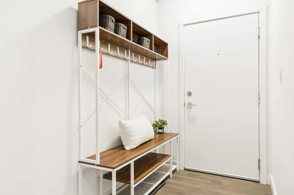 305 18 Avenue SW Calgary AB T2S 3H1