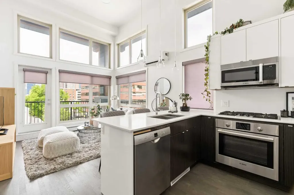 305 18 Avenue SW Calgary AB T2S 3H1