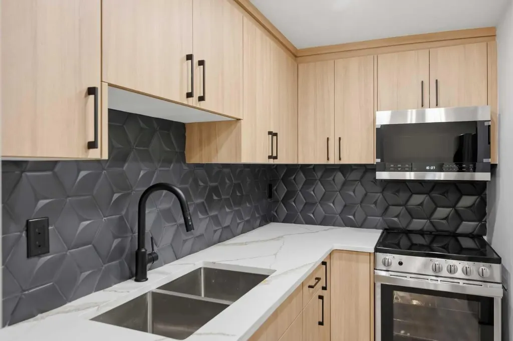 5404 10 Avenue SE Calgary AB T2A 5G4