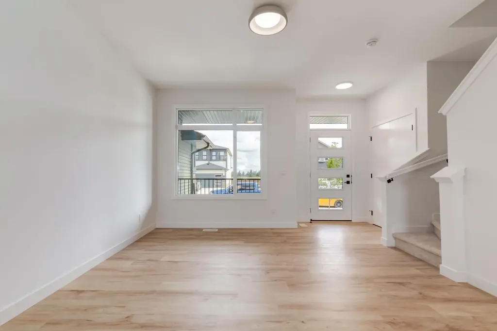 764 Sora Boulevard SE Calgary AB T3S 0M1