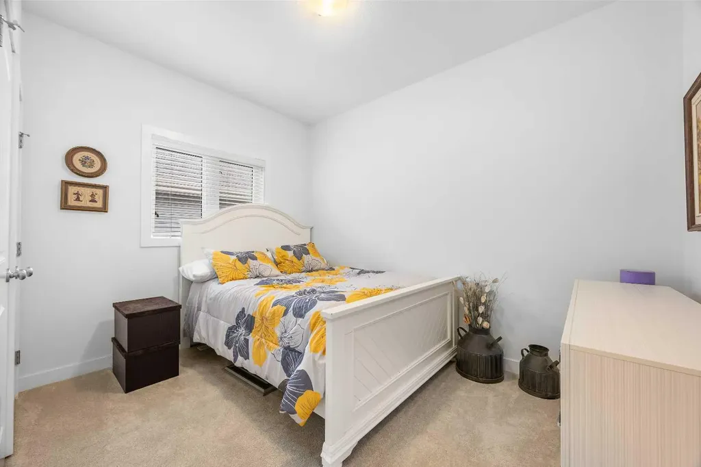 6015 18 Street Lloydminster AB T9V 3P5
