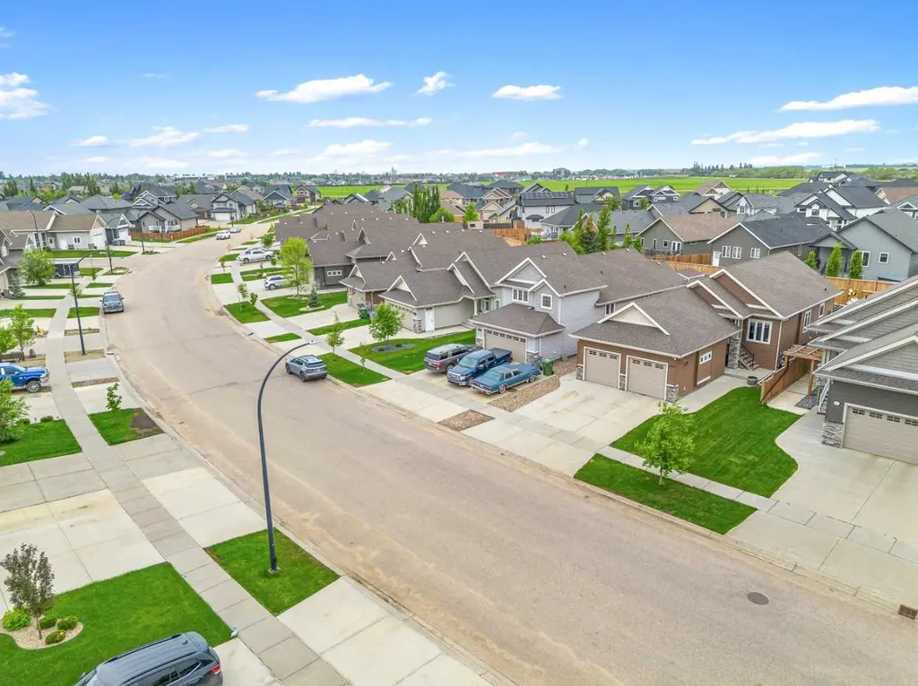 6015 18 Street Lloydminster AB T9V 3P5