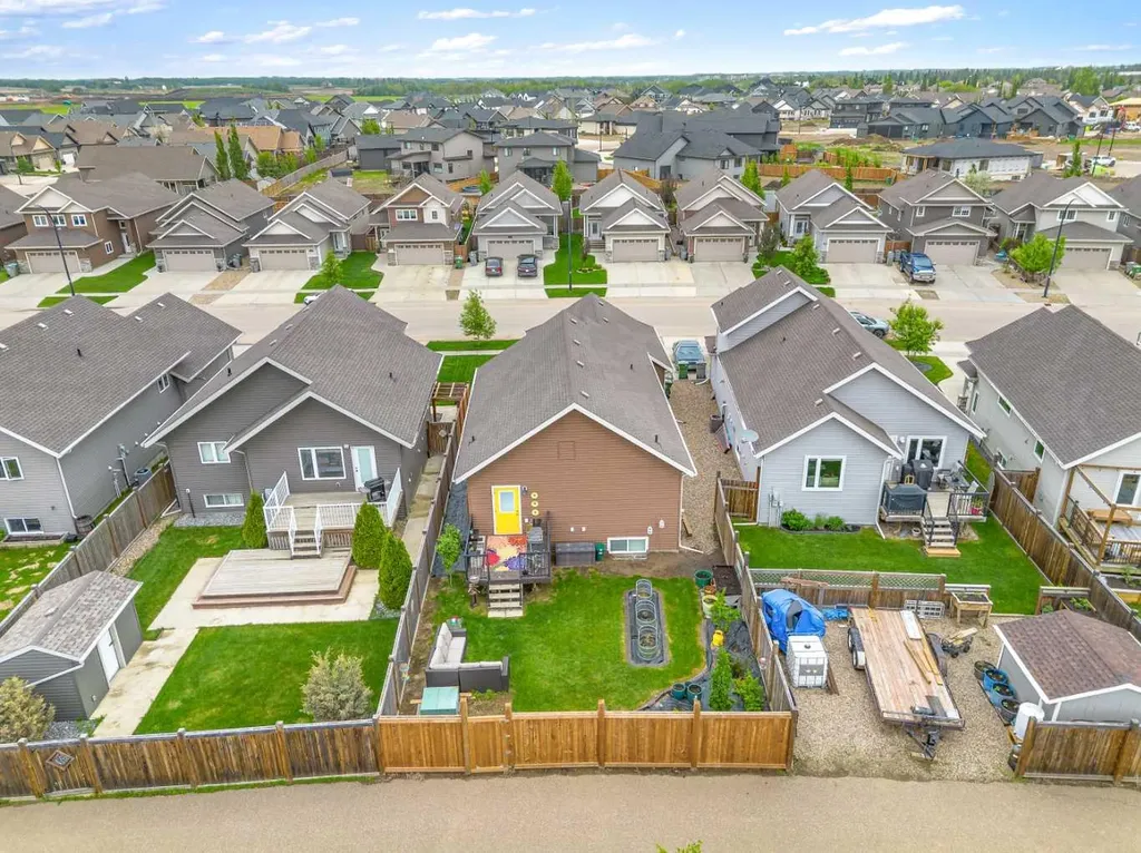 6015 18 Street Lloydminster AB T9V 3P5
