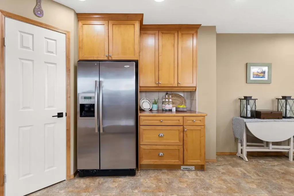 37 Cooper Road SE Medicine Hat AB T1B1K3