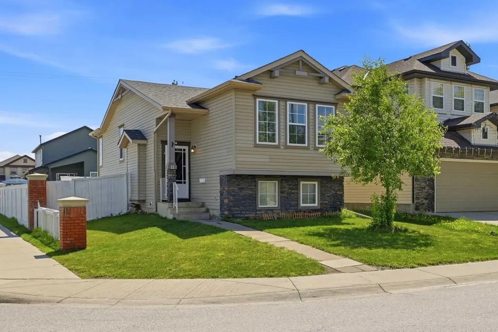 11 Covecreek Close NE Calgary AB T3K 0J5