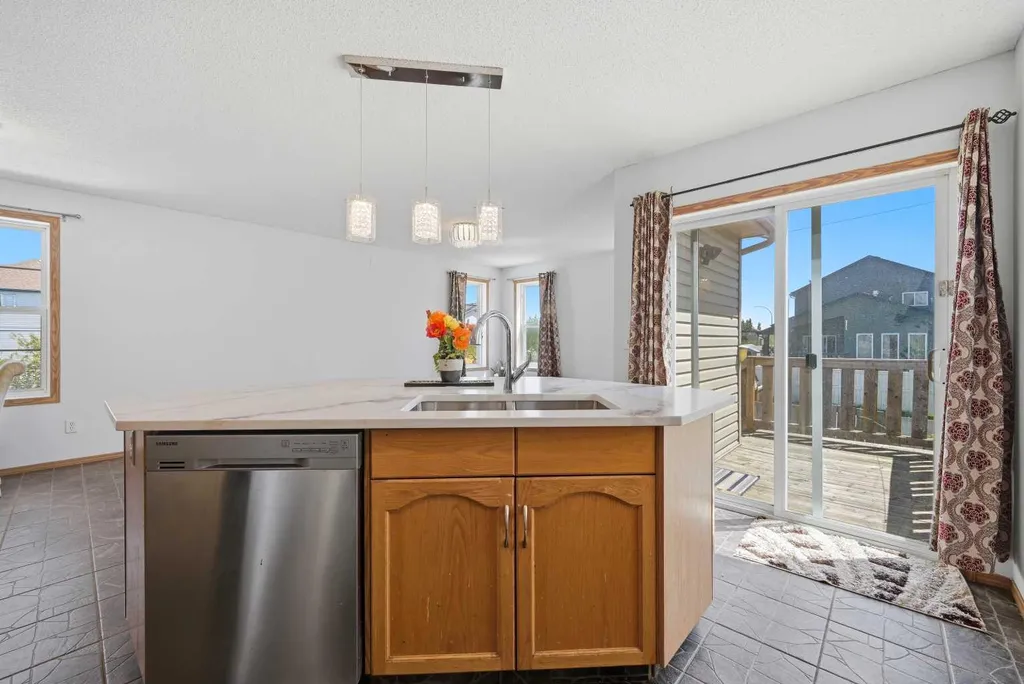11 Covecreek Close NE Calgary AB T3K 0J5