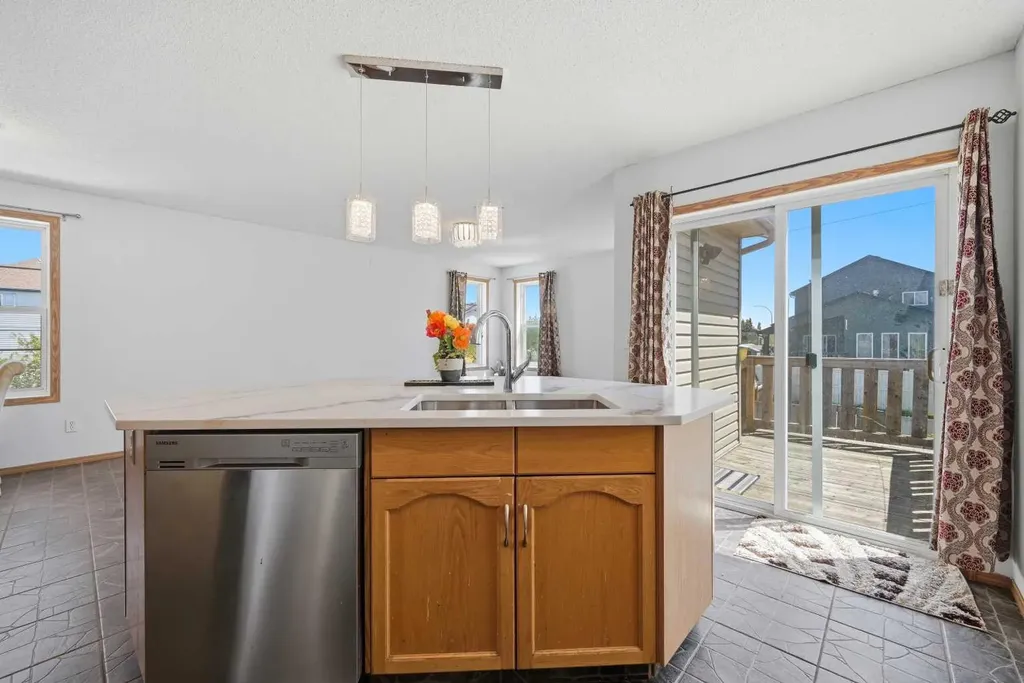 11 Covecreek Close NE Calgary AB T3K 0J5