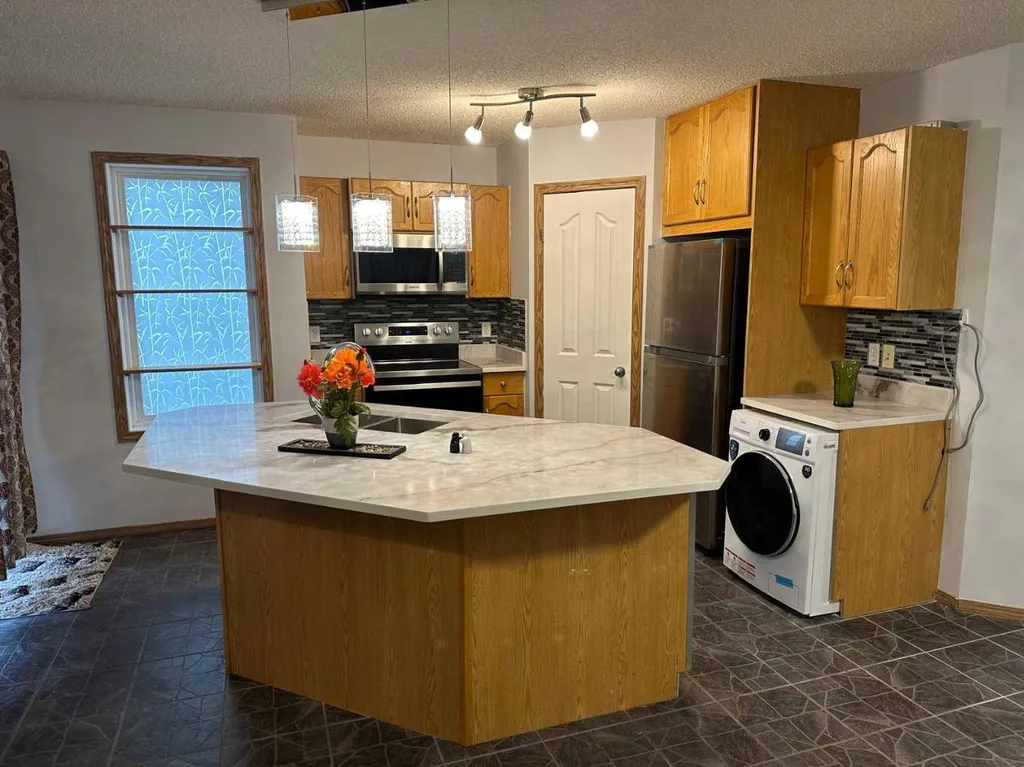 11 Covecreek Close NE Calgary AB T3K 0J5