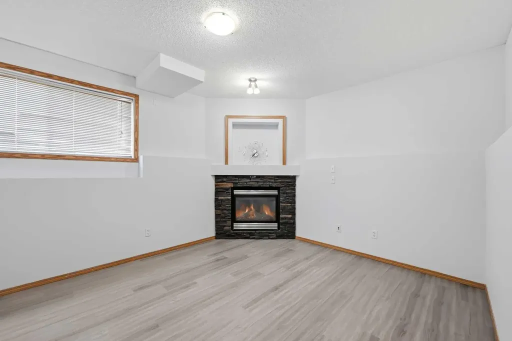 11 Covecreek Close NE Calgary AB T3K 0J5
