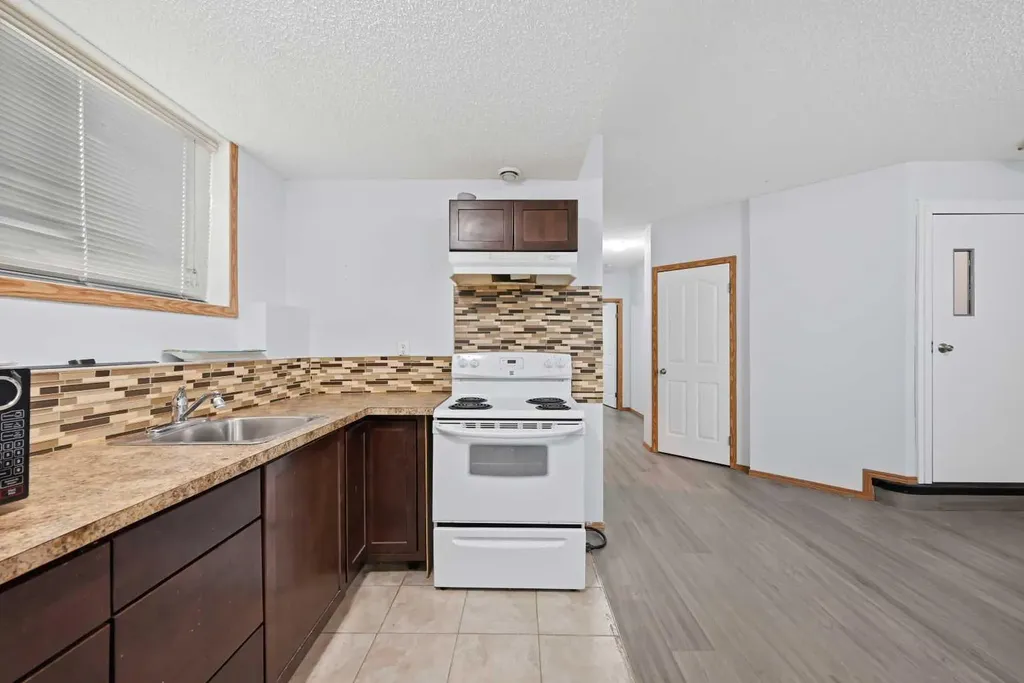 11 Covecreek Close NE Calgary AB T3K 0J5