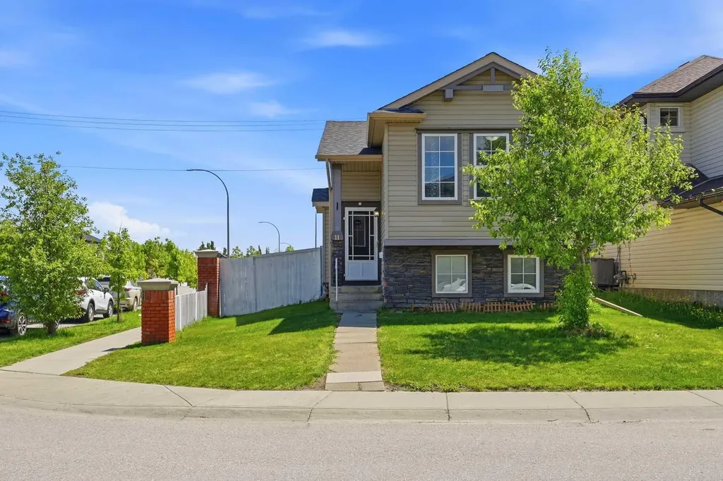 11 Covecreek Close NE Calgary AB T3K 0J5