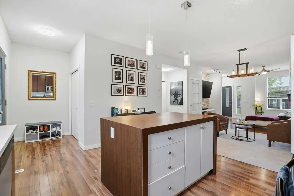 65 Copperstone Cove SE Calgary AB T2Z 0L3