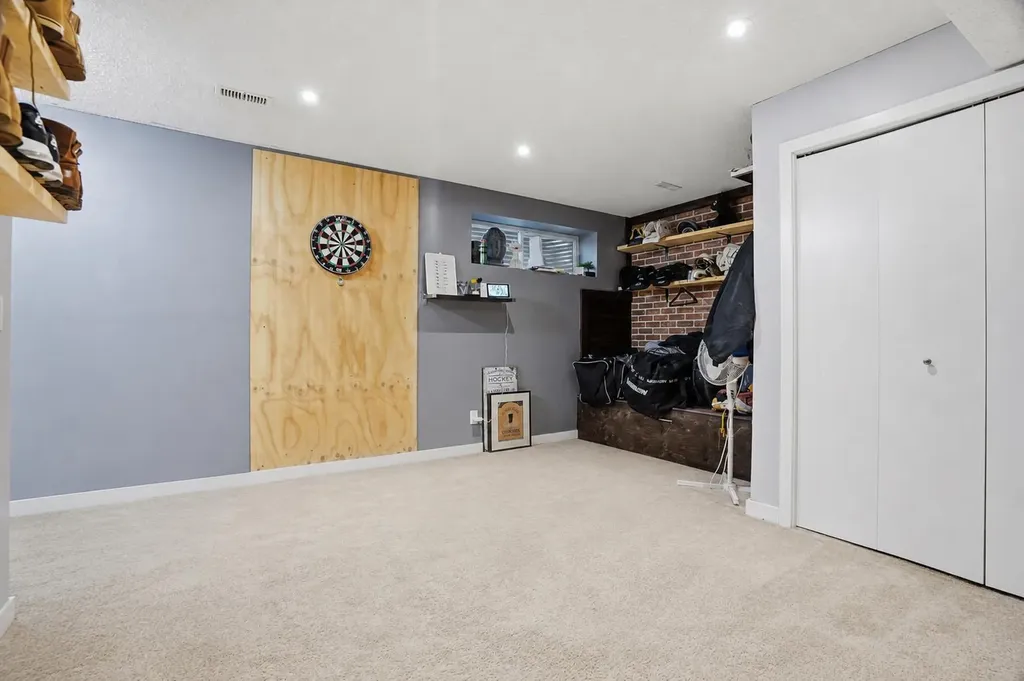 65 Copperstone Cove SE Calgary AB T2Z 0L3