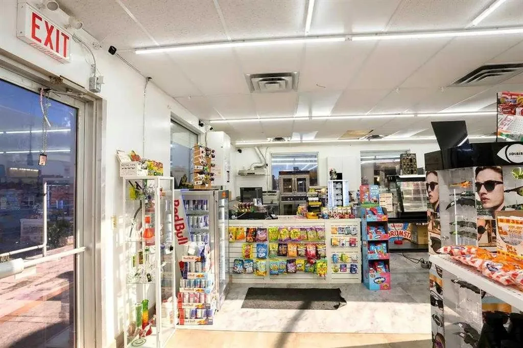 524 Wheeler Avenue Acme AB T0M0A0