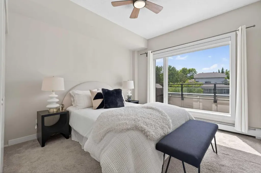 93 34 Avenue SW Calgary AB T2S 3H4