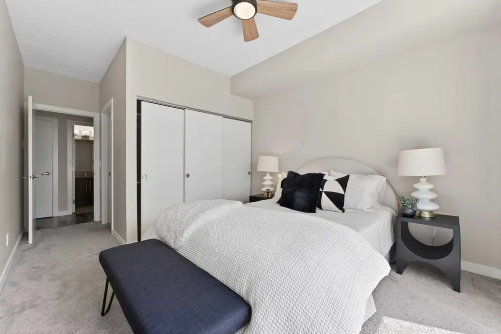 93 34 Avenue SW Calgary AB T2S 3H4