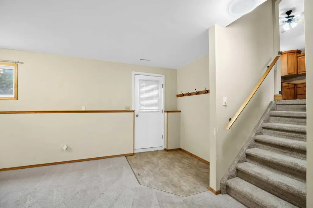 123 Rossland Road SE Medicine Hat AB T1B 2N2