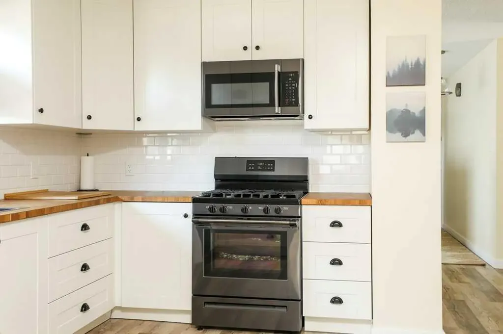 729 Columbia Boulevard W Lethbridge AB T1K 5H1