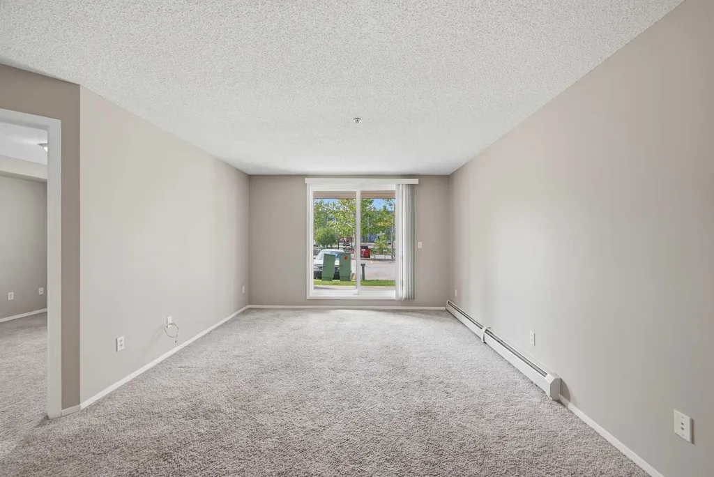 604 8 Street SW Airdrie AB T4B 2W4